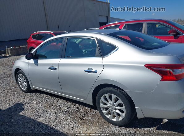 3N1AB7AP9KY335207 2019 NISSAN SENTRA Silver Widok wnętrza 360 stopni