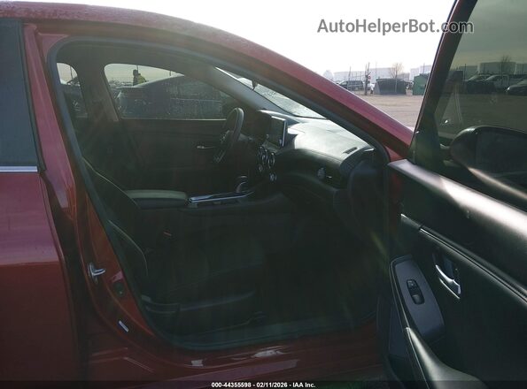 3N1AB8CVXRY368731 2024 NISSAN SENTRA Red Սալոնի դիմացի տեսք