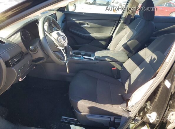 3N1AB8CVXRY368745 2024 NISSAN SENTRA Black წინა სალონის ხედი