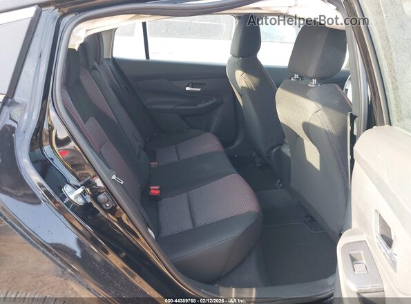 3N1AB9DV8TY228379 2026 NISSAN SENTRA Black Widok naklejki z numerem VIN