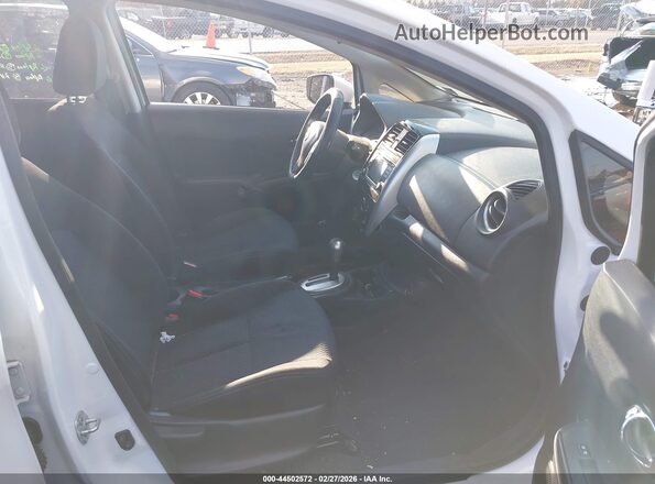 3N1CE2CP4JL360186 2018 NISSAN VERSA NOTE White Вид салону спереду