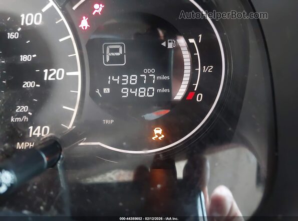3N1CE2CP5JL370239 2018 NISSAN VERSA NOTE Gray 