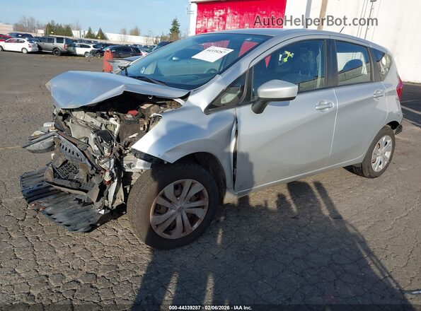 3N1CE2CP7JL351935 2018 NISSAN VERSA NOTE Silver Առջևի ձախ երեք քառորդ տեսարան