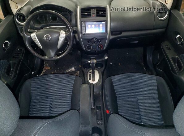 3N1CE2CP9KL359620 2019 NISSAN VERSA Черный Вид панели приборов