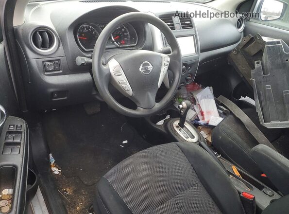 3N1CN7AP2KL863474 2019 NISSAN VERSA Серебряный 