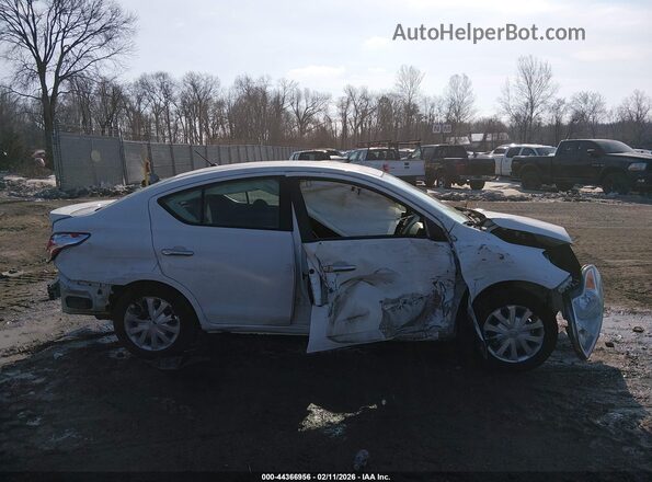 3N1CN7AP4JK408534 2018 NISSAN VERSA White 360 interior view