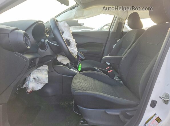 3N1CP5BV5ML473905 2021 NISSAN KICKS White Front interior view
