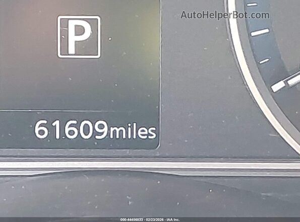 3N1CP5CU4KL504824 2019 NISSAN KICKS Серый 