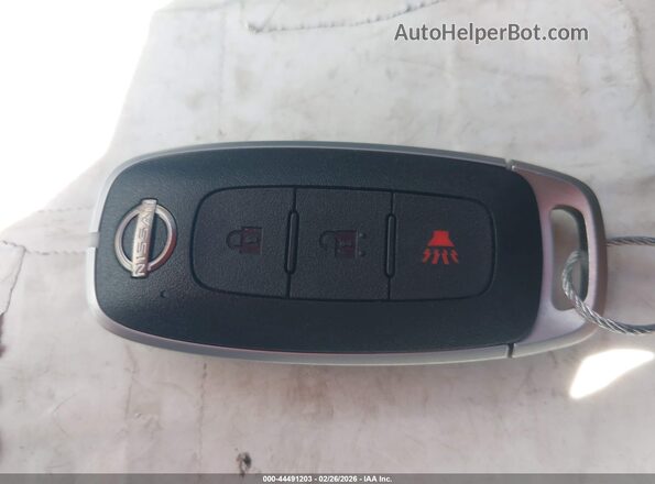 3N8AP6CB2SL406274 2025 NISSAN KICKS Gray Առջևի վահանակի տեսք