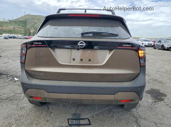 3N8AP6CE7TL346147 2026 NISSAN KICKS Brown Widok z tyłu