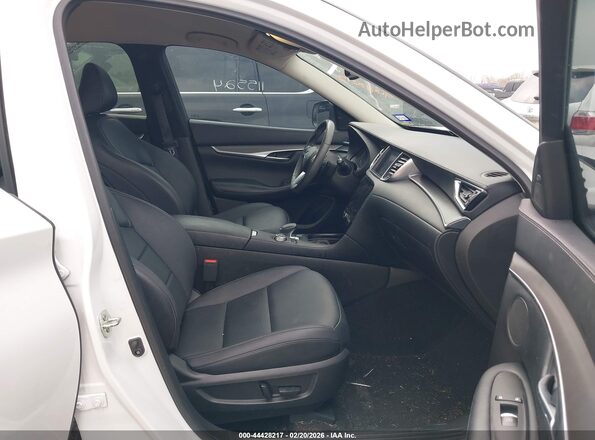 3PCAJ5AA6NF115524 2022 INFINITI QX50 White Front interior view