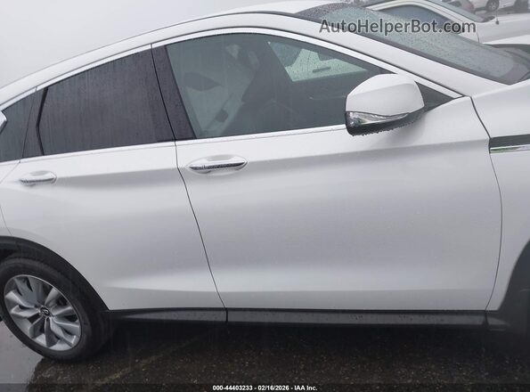 3PCAJ5AB4NF118544 2022 INFINITI QX50 White სალონის 360-გრადუსიანი ხედი