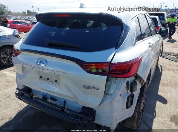 3PCAJ5BA4NF120252 2022 INFINITI QX50 White 