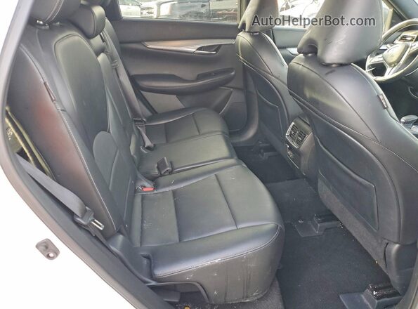 3PCAJ5BB5MF113723 2021 INFINITI QX50 Белый Вид задней части салона