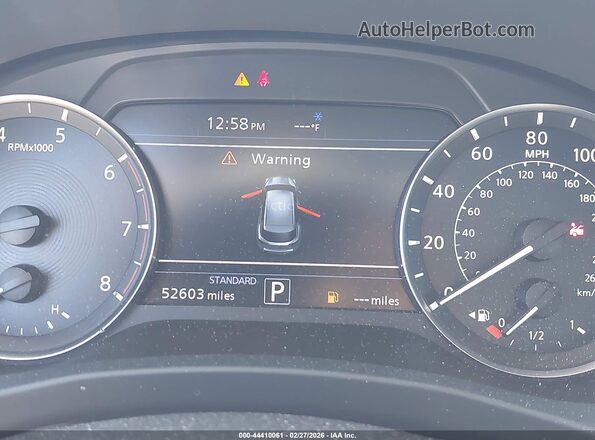 3PCAJ5BB8PF110593 2023 INFINITI QX50 White Vista de los asientos traseros