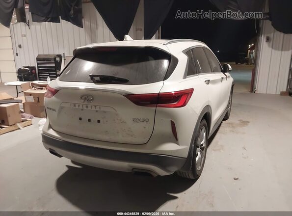 3PCAJ5M13LF114176 2020 INFINITI QX50 Черный Задняя правая четверть
