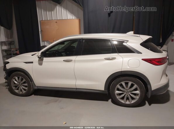 3PCAJ5M13LF114176 2020 INFINITI QX50 Черный Панорамный вид салона 360°