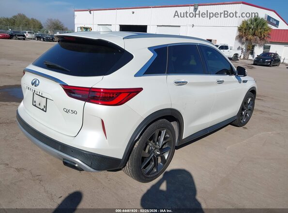 3PCAJ5M38KF103299 2019 INFINITI QX50 White 