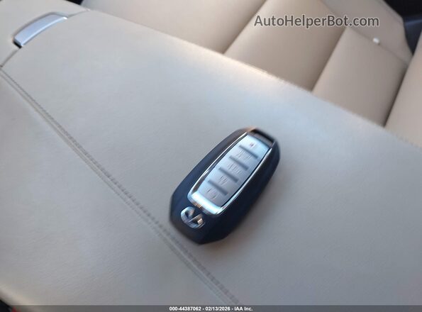 3PCAJ5M39LF104561 2020 INFINITI QX50 Белый Вид панели приборов