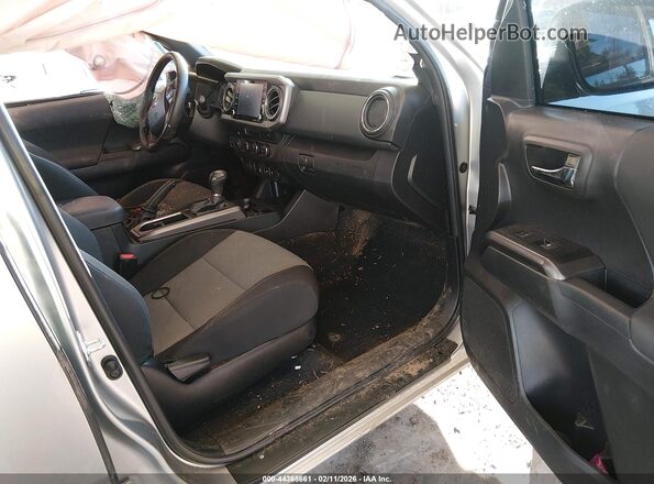 3TMCZ5AN3NM488794 2022 TOYOTA TACOMA Silver Front interior view