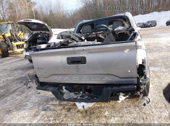 3TMCZ5AN6JM133872 2018 TOYOTA TACOMA Silver 