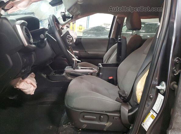 3TMCZ5AN9PM556020 2023 TOYOTA LE Gray Vista interior delantera
