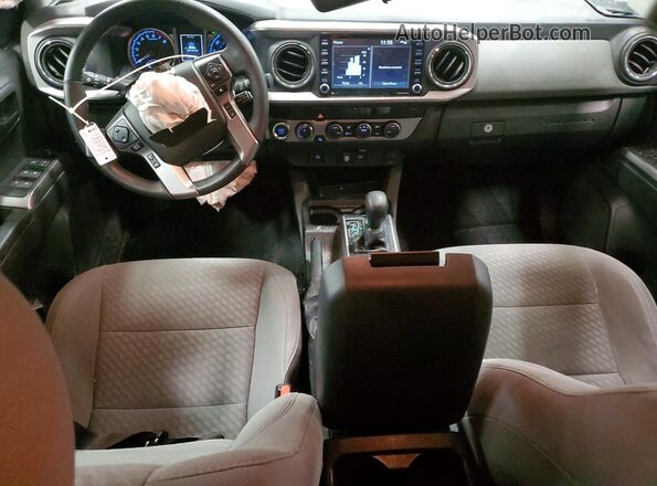 3TMCZ5AN9PM556020 2023 TOYOTA LE Gray Vista del salpicadero