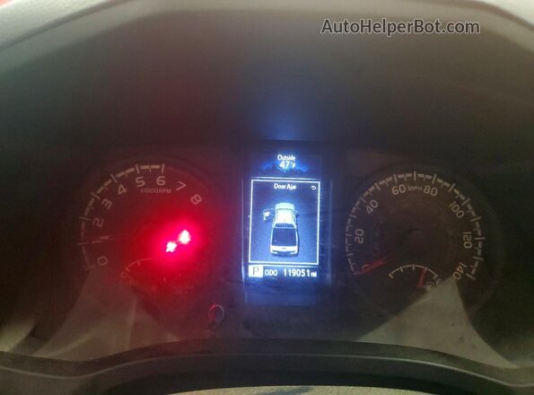 3TMCZ5ANXKM252736 2019 TOYOTA LE Red 