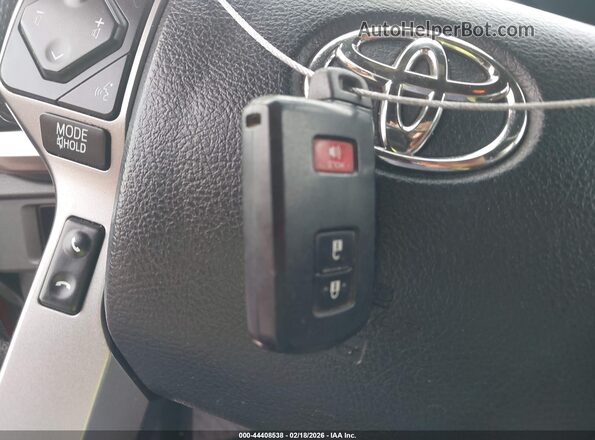 3TMGZ5AN2JM172766 2018 TOYOTA LIMITED Red Вид панелі приладів