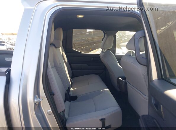 3TMLB5JN1TM215483 2026 TOYOTA TACOMA Silver Widok naklejki z numerem VIN