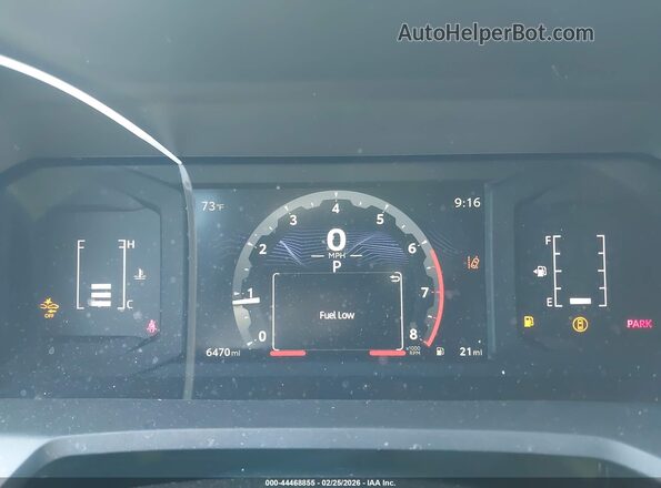 3TMLB5JN1TM215483 2026 TOYOTA TACOMA Silver Widok tylnych siedzeń