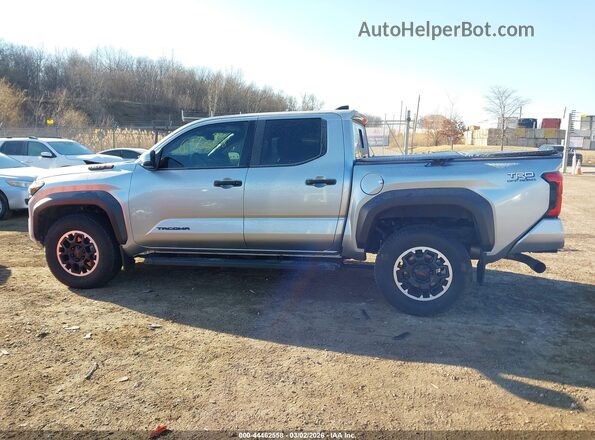 3TMLB5JN7RM009254 2024 TOYOTA TACOMA Серебряный 