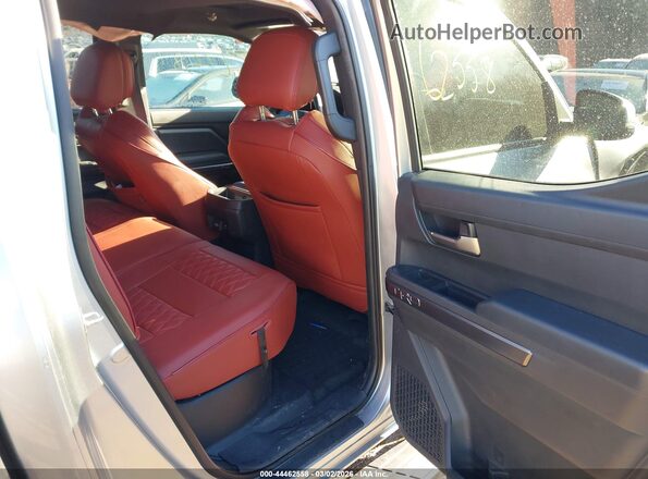 3TMLB5JN7RM009254 2024 TOYOTA TACOMA Серебряный 