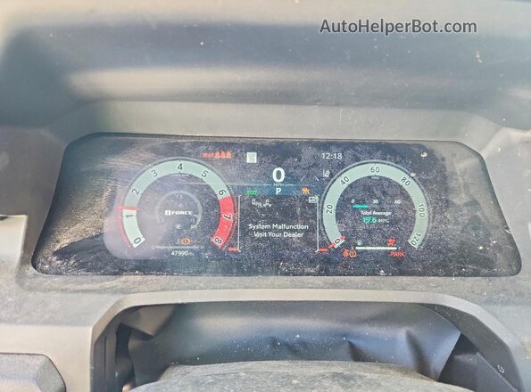3TMLB5JN8RM020327 2024 TOYOTA LE Black Instrument cluster view