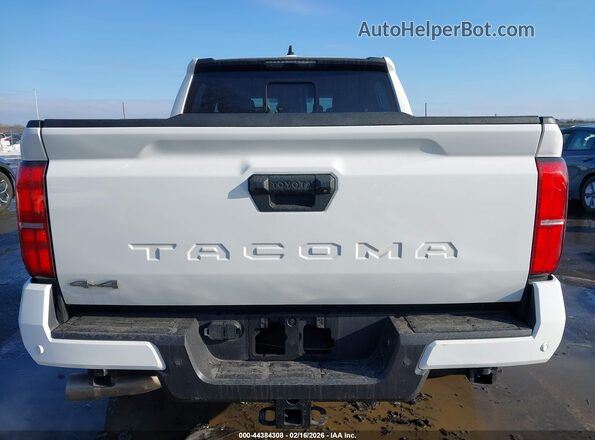 3TMLB5JNXRM008180 2024 TOYOTA TACOMA White 