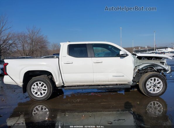 3TMLB5JNXRM008180 2024 TOYOTA TACOMA White უკანა სალონის ხედი