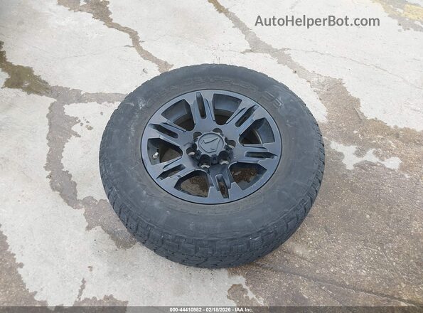 3TYAX5GN3NT063620 2022 TOYOTA TACOMA Red ხელსაწყოთა პანელის ხედი