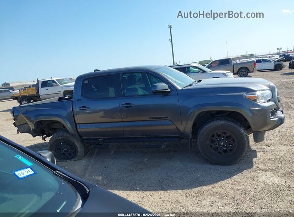 3TYCZ5AN1NT076233 2022 TOYOTA TACOMA Gray Вид задньої частини салону
