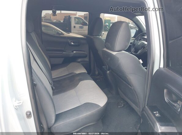 3TYDZ5BNXNT017538 2022 TOYOTA TACOMA Beige Widok naklejki z numerem VIN