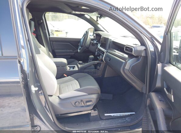 3TYLC5LN1ST028452 2025 TOYOTA TACOMA HYBRID Gray წინა სალონის ხედი
