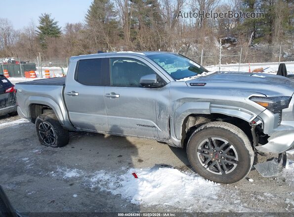 3TYLC5LN6ST022470 2025 TOYOTA TACOMA HYBRID Silver Սալոնի հետևի տեսք
