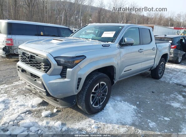 3TYLC5LN6ST022470 2025 TOYOTA TACOMA HYBRID Silver Առջևի ձախ երեք քառորդ տեսարան