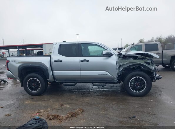 3TYLC5LN7RT013898 2024 TOYOTA TACOMA HYBRID Серебряный Панорамный вид салона 360°