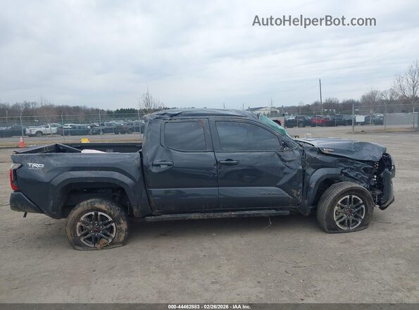 3TYLC5LNXRT004256 2024 TOYOTA TACOMA HYBRID Серый Вид задней части салона