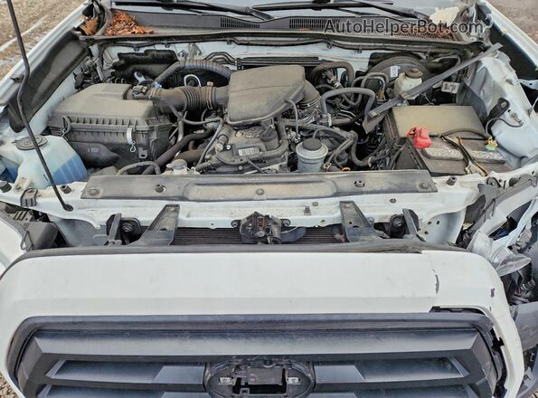 3TYRX5GN2NT039814 2022 TOYOTA TACOMA White Սալոնի հետևի տեսք