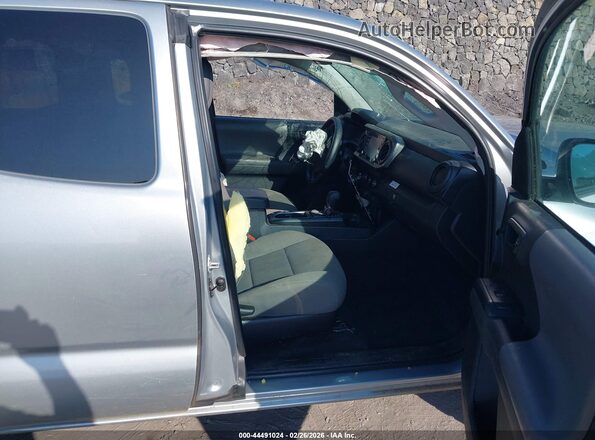 3TYSX5EN0PT020623 2023 TOYOTA TACOMA Silver Vista interior delantera