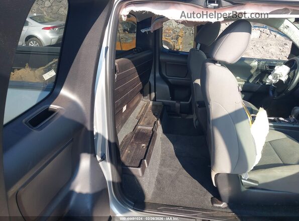 3TYSX5EN0PT020623 2023 TOYOTA TACOMA Silver Vista de la etiqueta del VIN