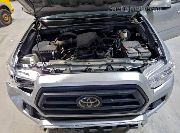 3TYSX5EN7NT012015 2022 TOYOTA TACOMA Серебряный Вид задней части салона
