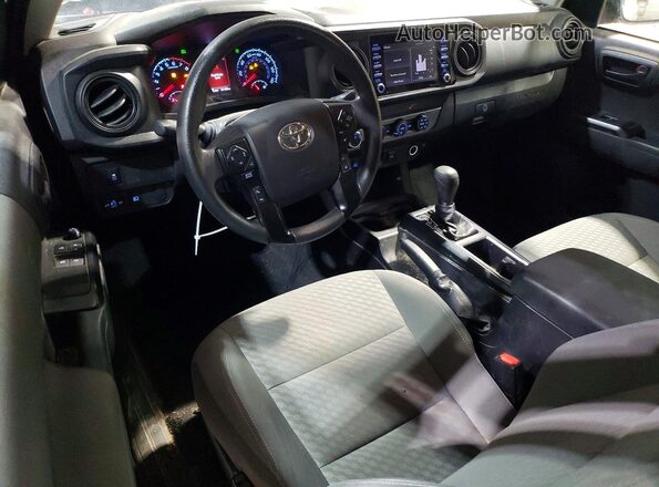 3TYSX5EN7NT012015 2022 TOYOTA TACOMA Серебряный Вид панели приборов