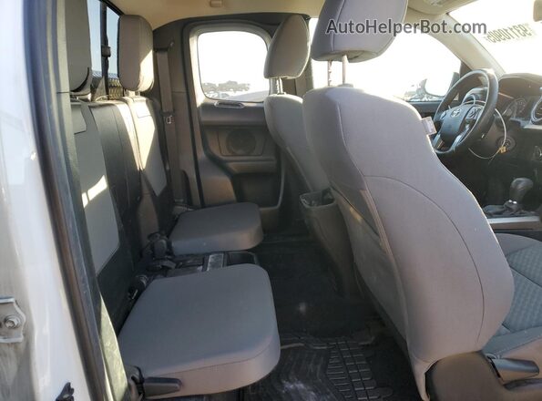 3TYSZ5AN4NT056926 2022 TOYOTA TACOMA White Հետևի նստատեղերի տեսք